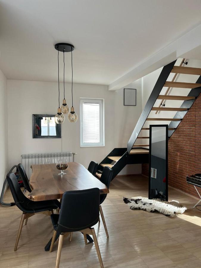 Modern Apartment In Skopje Buitenkant foto