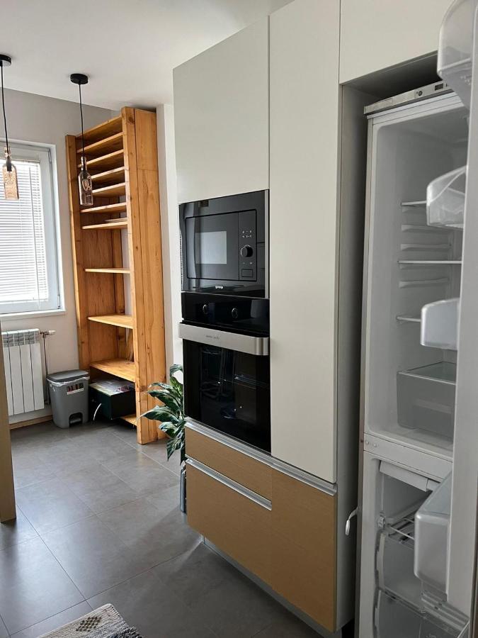 Modern Apartment In Skopje Buitenkant foto