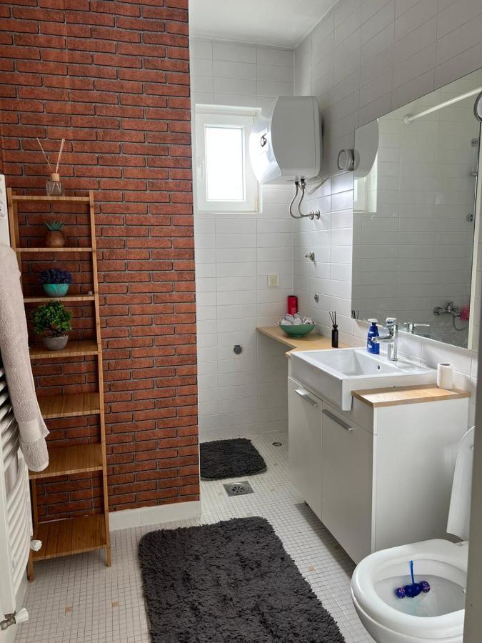 Modern Apartment In Skopje Buitenkant foto