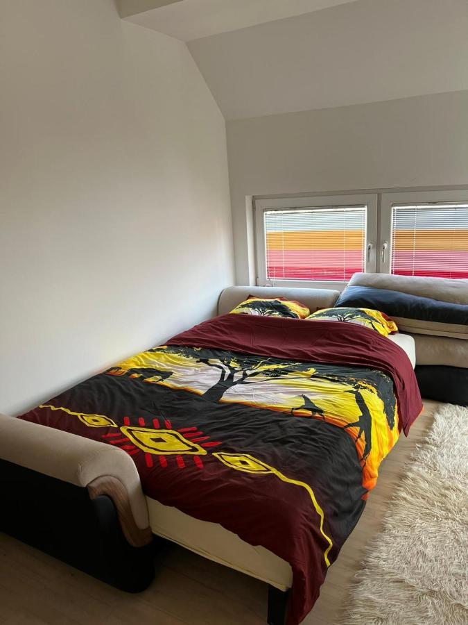 Modern Apartment In Skopje Buitenkant foto