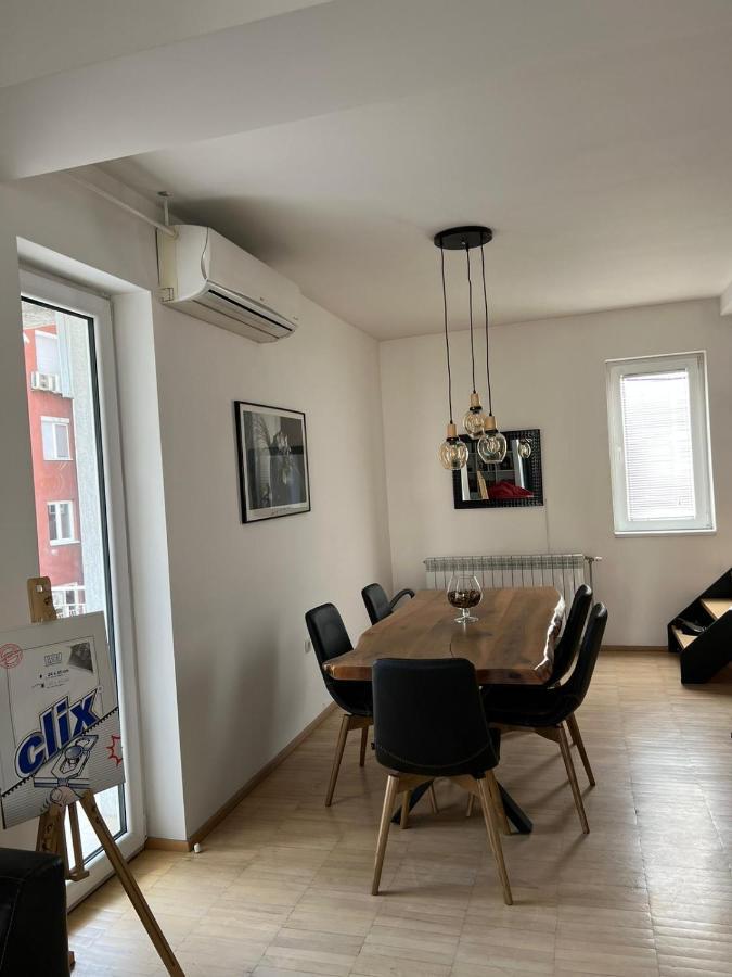Modern Apartment In Skopje Buitenkant foto